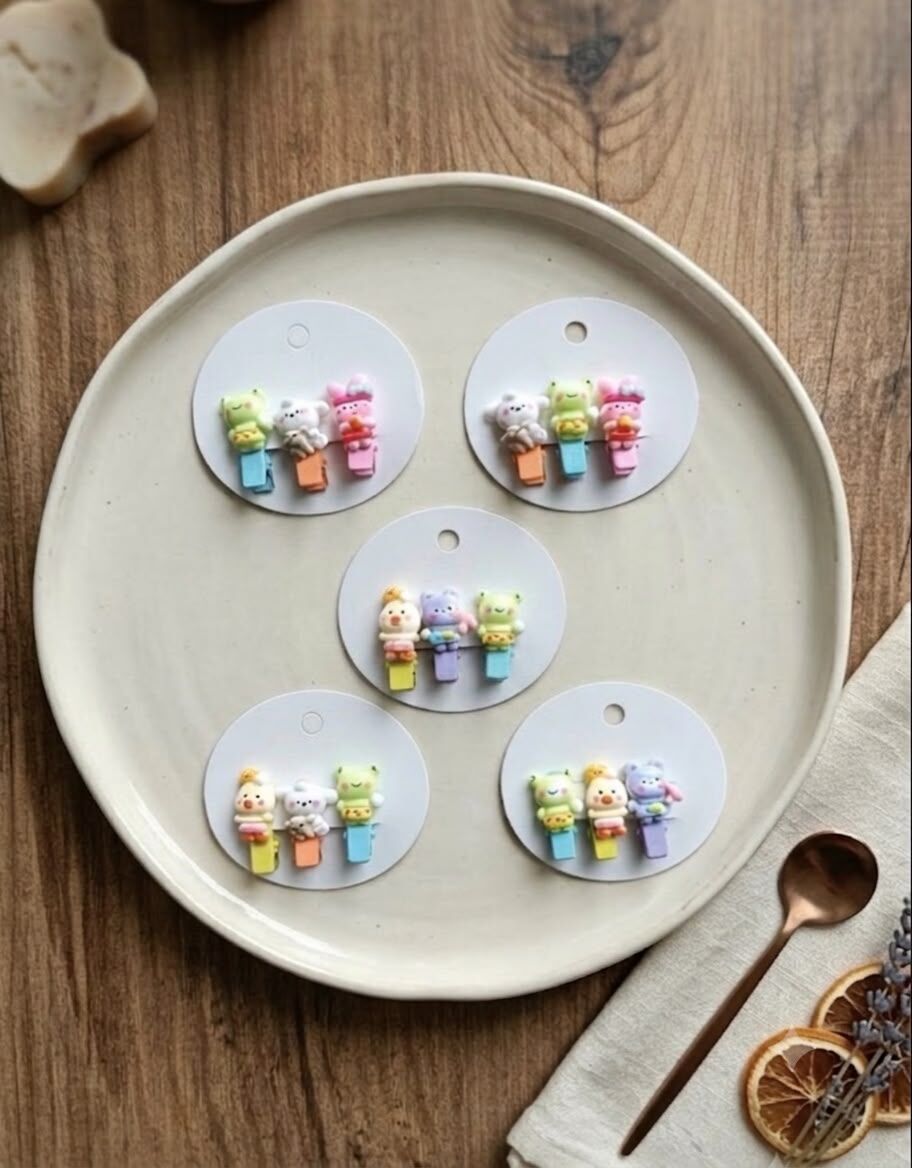 Çeşitli Sevimli Hayvan Figürlü Karışık Renk 3 cm Mini Pens Bebek Toka Seti